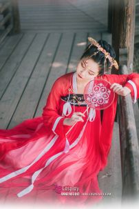Thuê Hán Phục Tình Duyên Mộng