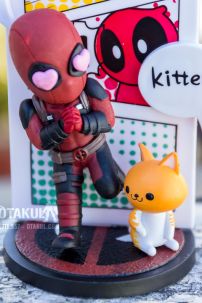 Mô Hình Figure Deadpool Yêu Mèo