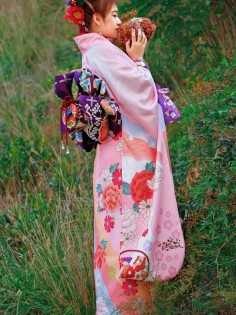Kimono Truyền Thống Chuấn Nhật Màu Hồng