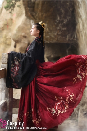 Hán Phục Long Chức