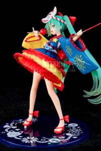 Mô Hình Figure Hatsune Miku Figure 2nd Season Summer Ver