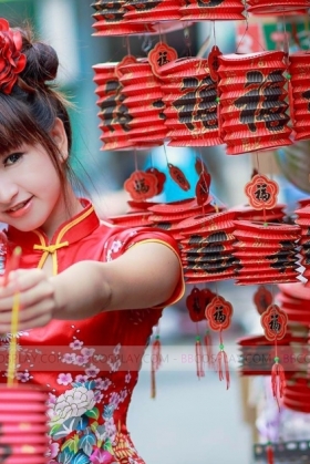 Qiloli Đỏ Phi Cổ Giọt Có Tay