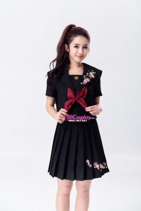 Nữ Sinh Đen Tay Ngắn Thêu Hoa Đào