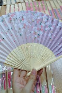 Uchiwa Quạt Vải Nhật Bản Trắng Phối Tím Hoa