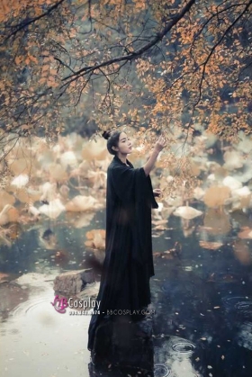 Cổ Trang Đen - Đồ Nhật Nguyệt Thần Giáo