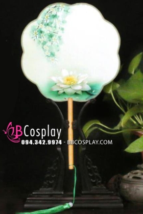 Quạt Mỹ Nhân Hoa - Sen Trắng Nền Xanh