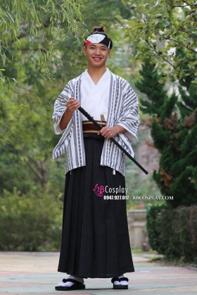 Kimono Nam Áo Trắng Sọc - Hakama Đen