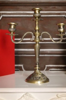 Chân Nến Châu Âu Loại 3 Nhánh