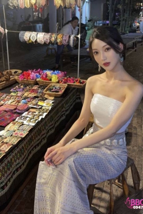 Đồ Thái Lan Sexy Áo Trắng - Váy Tím Nhạt