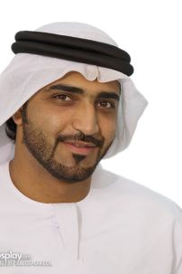 Đồ Truyền Thống Của UAE - Mẫu Chỉ Áo Cổ Tròn