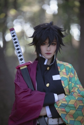 Đồ Cosplay Tomioka Giyuu - Kimetsu No Yaiba