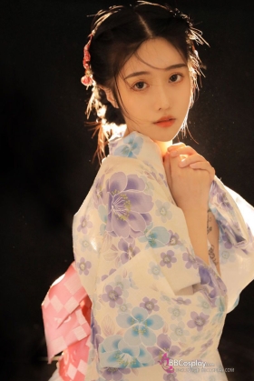 Áo Yukata Hoa Tím Du Ngoạn Giữa Trời Tuyết Tặng Kèm Thắt Lưng