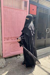 Đồ Phụ Nữ Hồi Giáo Đính Hột Màu Đen