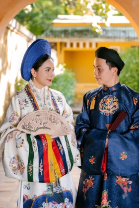 Trang Phục Cặp Đôi Việt Phục Nhật Bình Trắng - Mãng Lan Xanh Dương