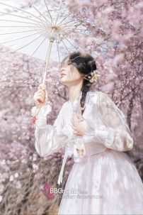 Hanbok Hàn Quốc Hiện Đại Áo Trắng Váy Hoa