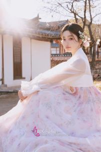 Hanbok Hàn Quốc Hiện Đại Áo Trắng Váy Hoa