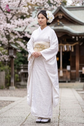 Kimono Trắng Gấm Hoa Quỳnh