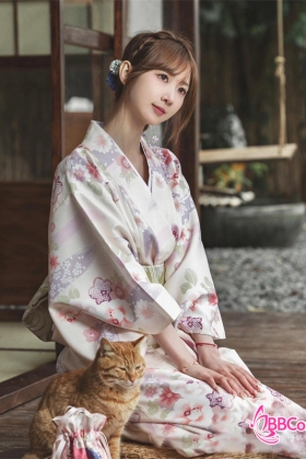 Áo Yukata Vàng Hoa Mận Tím