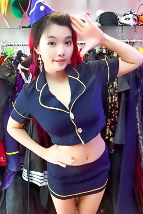 Nữ Tiếp Viên Hàng Không Xanh Viền Vàng