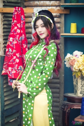 Áo Dài Cô Ba Sài Gòn Xanh Lá Chấm Bi