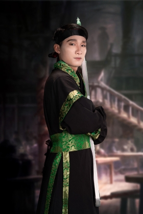 Trang Phục Nam Hiệp Đen Viền Xanh Lá