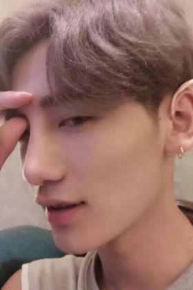 Tai Giả Cosplay Yêu Thần