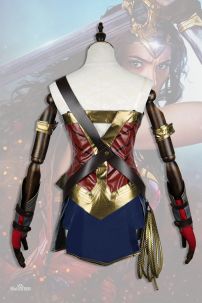 Đồ Wonder Woman Bằng Da